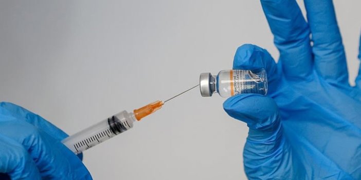 Kanser hastalarının CoronaVac aşısını güvenle yaptırabileceği belirtildi