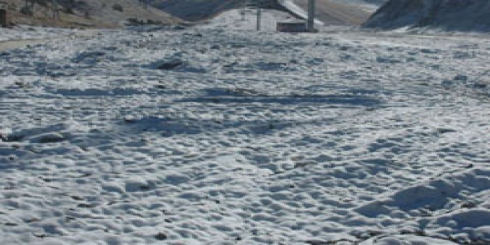 Palandöken'de kar kalınlığı 25 cm