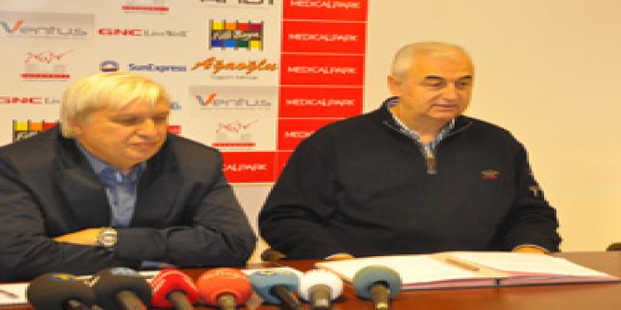 Trabzonspor Sakota'ya imza attırdı
