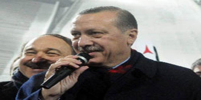 Başbakan Erdoğan karne dağıttı!
