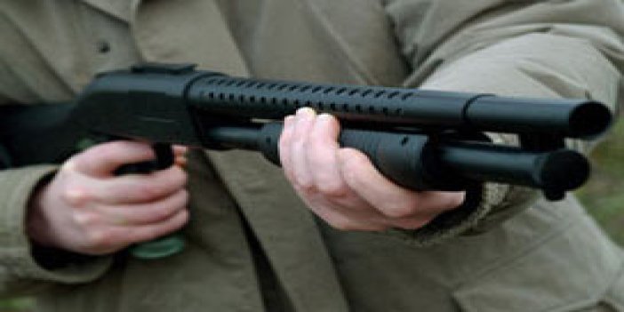 CHP'ye pompalı tüfekle saldırı