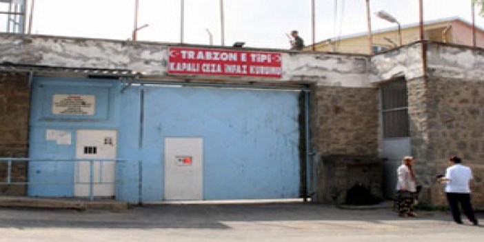 Trabzon cezaevi tellerle örüldü