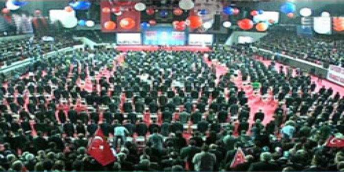 AK Parti adayları tanıttı