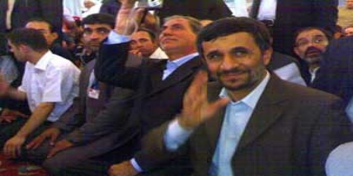 Ahmedinejad Türkiye'de