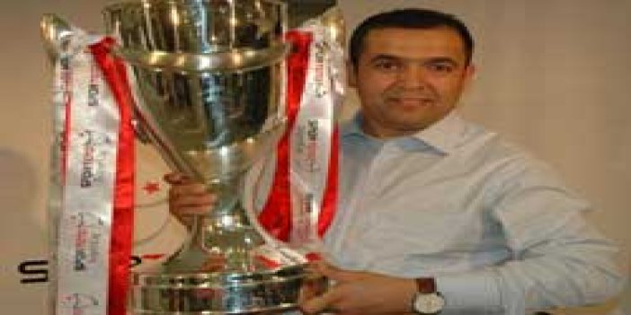 Şampiyon Trabzon'un kupası
