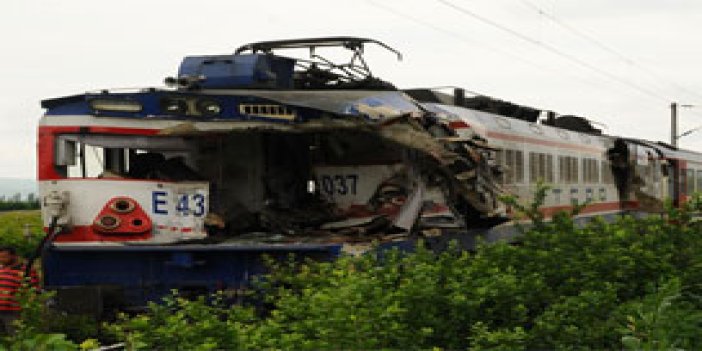 Tren kazası: 1 ölü, 9 yaralı var