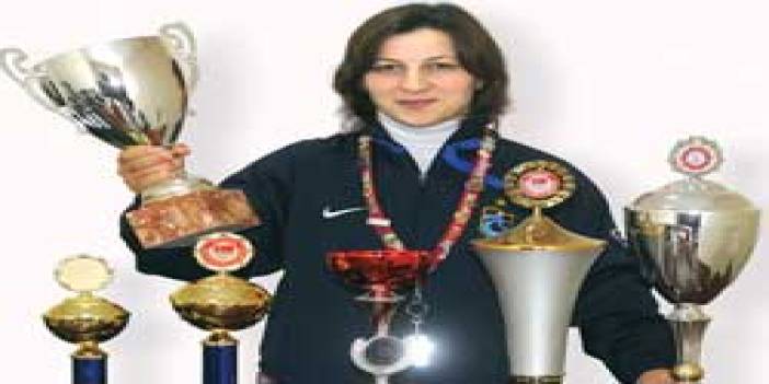 Trabzonsporlu Samat'tan madalya