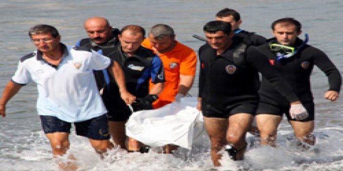 Trabzon'da genç denizde boğuldu