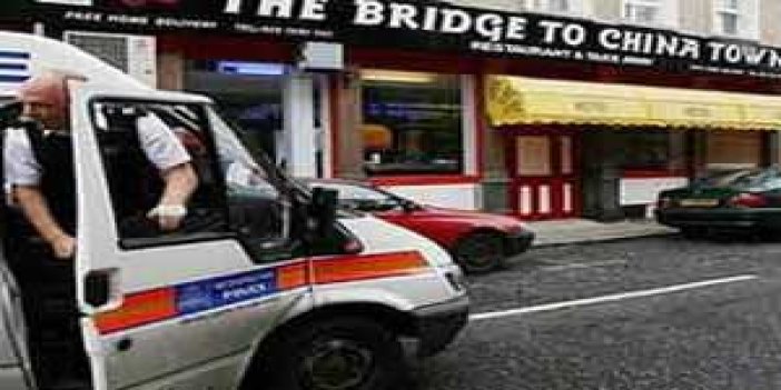 Londra’da 215 kişiye gözaltı