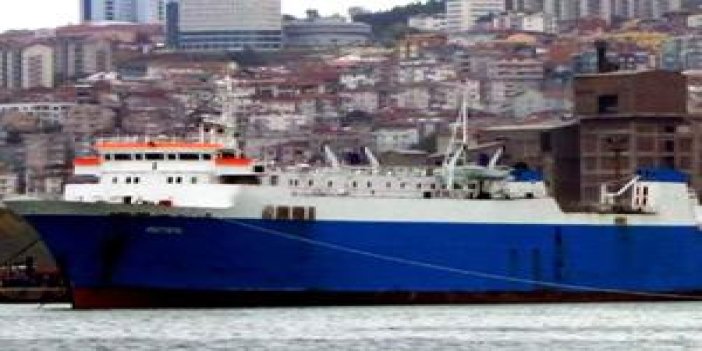 Türk Gemisinde Batma Tehlikesi