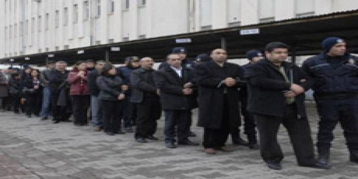 Diyarbakır KCK'da 18 tutuklama