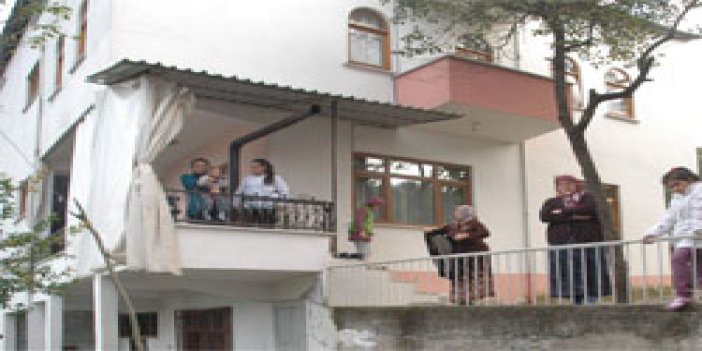 Trabzon'da 3 eve hırsız girdi