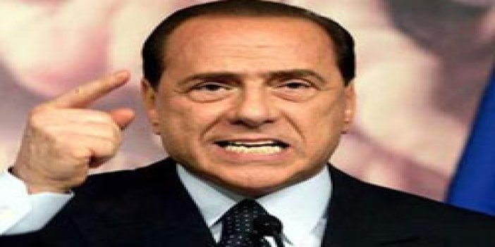Berlusconi'den dönme sinyalleri