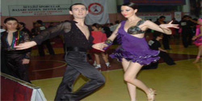 Trabzon'da dans yarışması