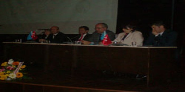 KTÜ'de'Trabzon'dan Kırım'a' paneli