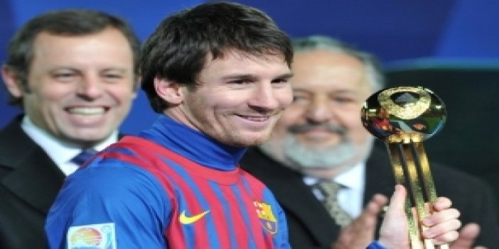 Messi'yi sollayan Türk !