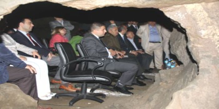 Rizeli'den Mağara'da resmi tören