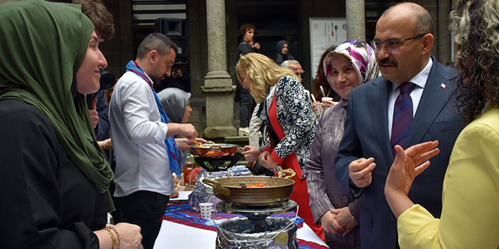 Trabzon'da yöresel yemekler tanıtıldı