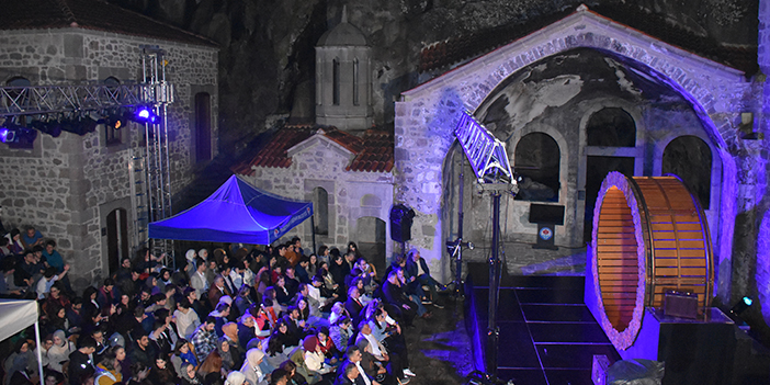 Trabzon'da düzenlenen tiyatro festivali sona erdi