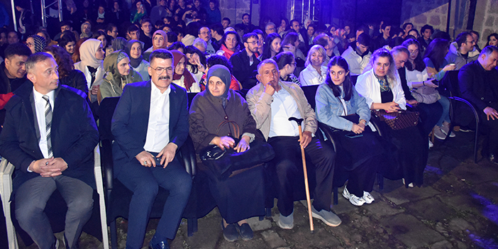 Trabzon'da düzenlenen tiyatro festivali sona erdi