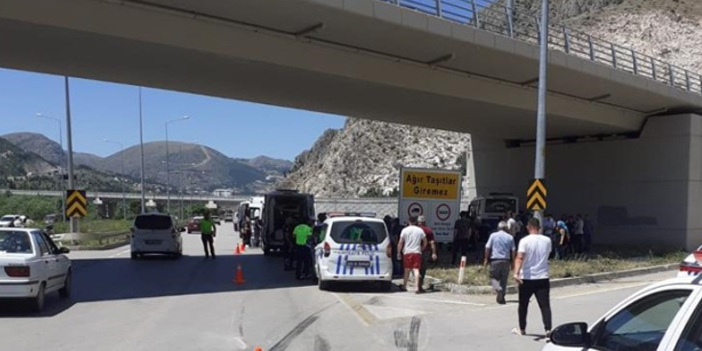Amasya'da yolcu minibüsü otomobille çarpıştı! 21 yaralı 