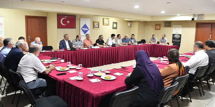 Trabzon'da ortak akıl toplantısı! Başkan Zorluoğlu onlarla bir araya geldi