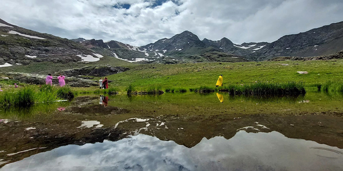 Artabel Gölleri Trabzonlu dağcılara bir günde dört mevsim yaşattı