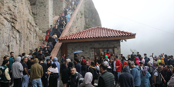 Trabzon'a turist akını! Fahiş fiyat denetimleri arttı