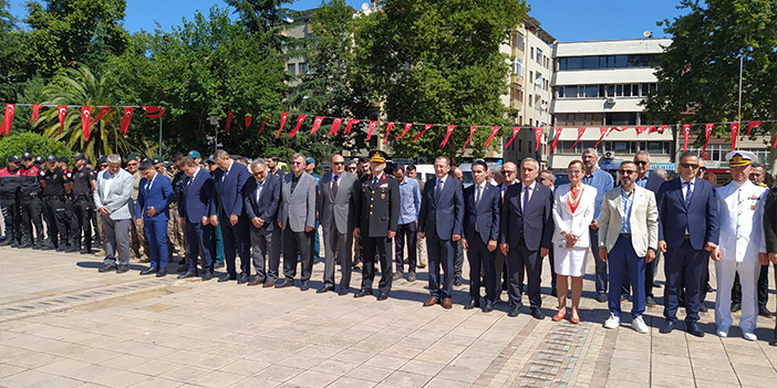 Trabzon’da Barış ve Özgürlük Bayramı törenle kutlandı