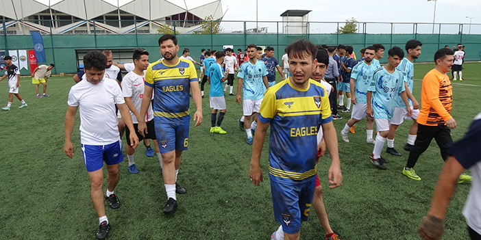 Sığınmacılar Trabzon'daki futbol turnuvasında bir araya geldi
