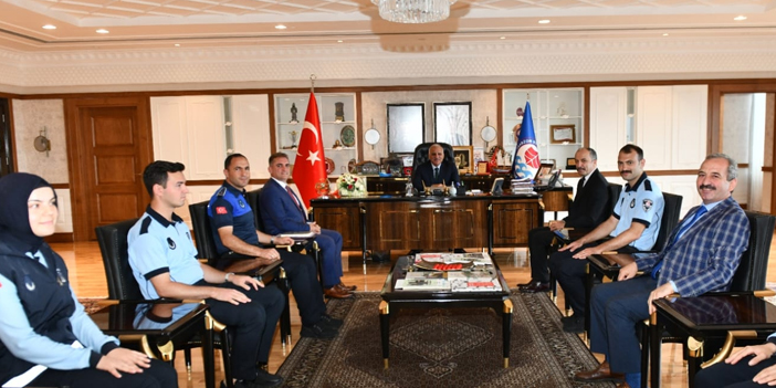 Başkan Zorluoğlu zabıta personeliyle bir araya geldi