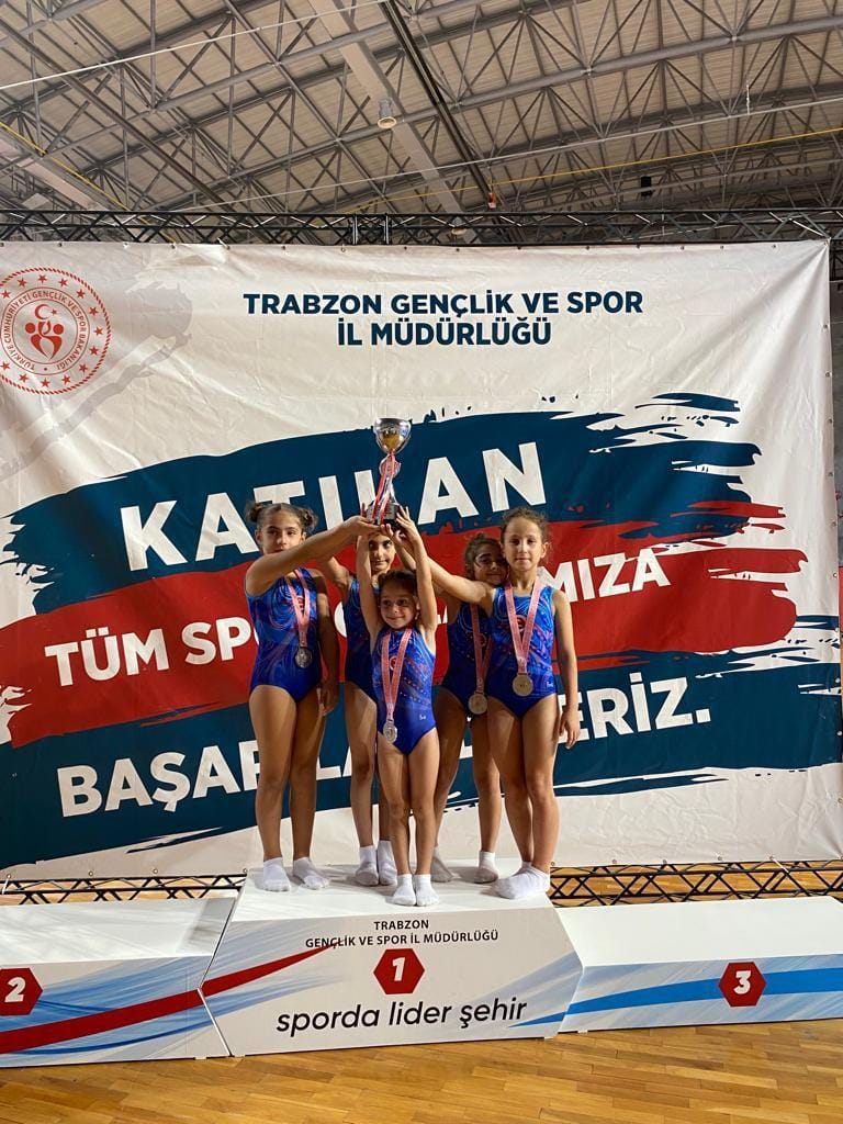 Minik cimnastikçilerden Trabzon'a gümüş madalya 