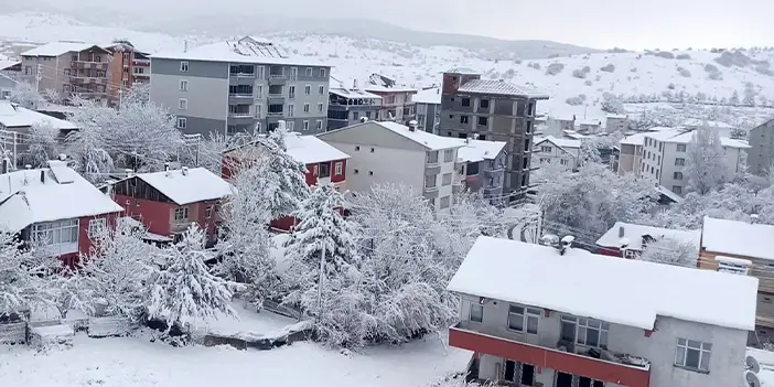 Gümüşhane'de yoğun kar yağışı! 27 köy yolu ulaşıma kapandı