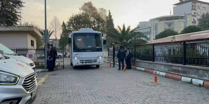 Aydın'da 30 kişilik aile sopalarla birbirine girdi! 17 tutuklu 