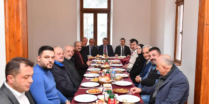Başkan Genç, Trabzon Sanatevi’ni ziyaret etti! "Kültür-Sanat Merkezi yapılacak"
