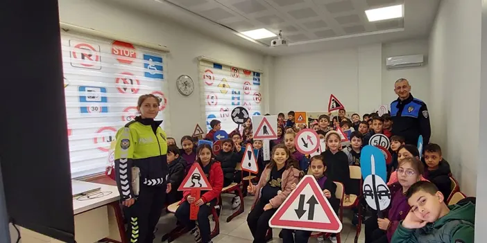 Trabzon'da minik öğrencilere trafik bilincini aşılama projesi! 