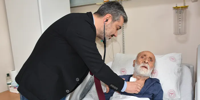 Trabzon'da tıbbi bir ilk! Kalp kapağı boynundan yapılan operasyonla değiştirildi