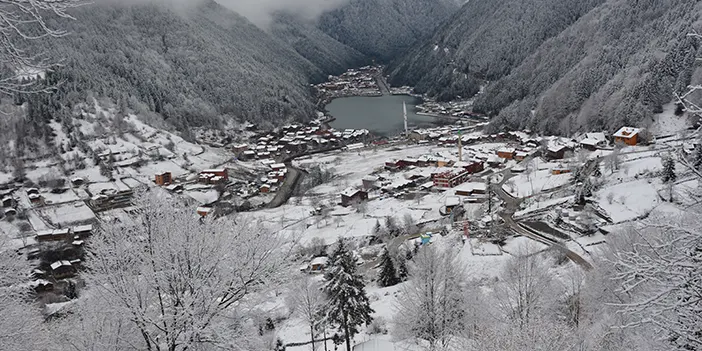 Trabzon'un yüksek kesimleri beyaza büründü