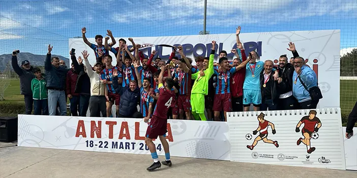 Yavuz Sultan Selim Anadolu Lisesi'nin hedefi 3. kez dünya kupasını Trabzon'a getirmek