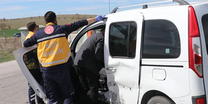 Samsun'da peş peşe gelen kazalarda 5 kişi yaralandı