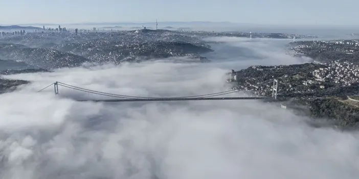 İstanbul'u sis kapladı! Deniz ulaşımında aksama
