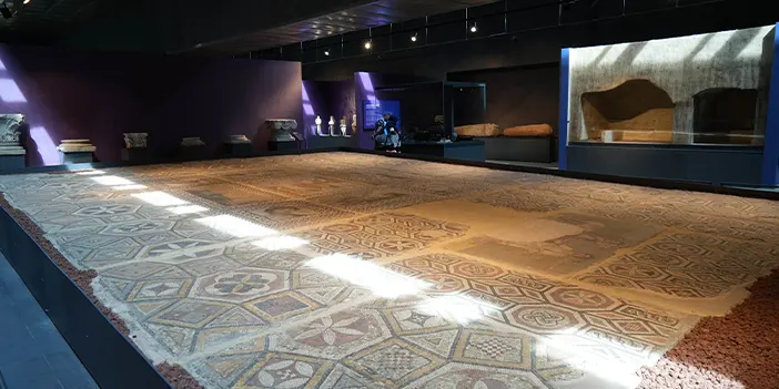 Samsun'da 'Amisos Mozaiği' yoğun ilgi çekiyor
