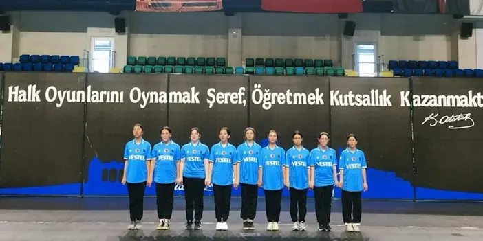 Mimar Sinan Ortaokulu Trabzon'u gururlandırdı! Halk oyunlarında Türkiye Şampiyonu 