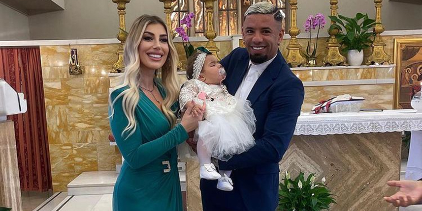 Trabzonspor'un yıldızı Peres, kızının vaftiz törenine katıldı