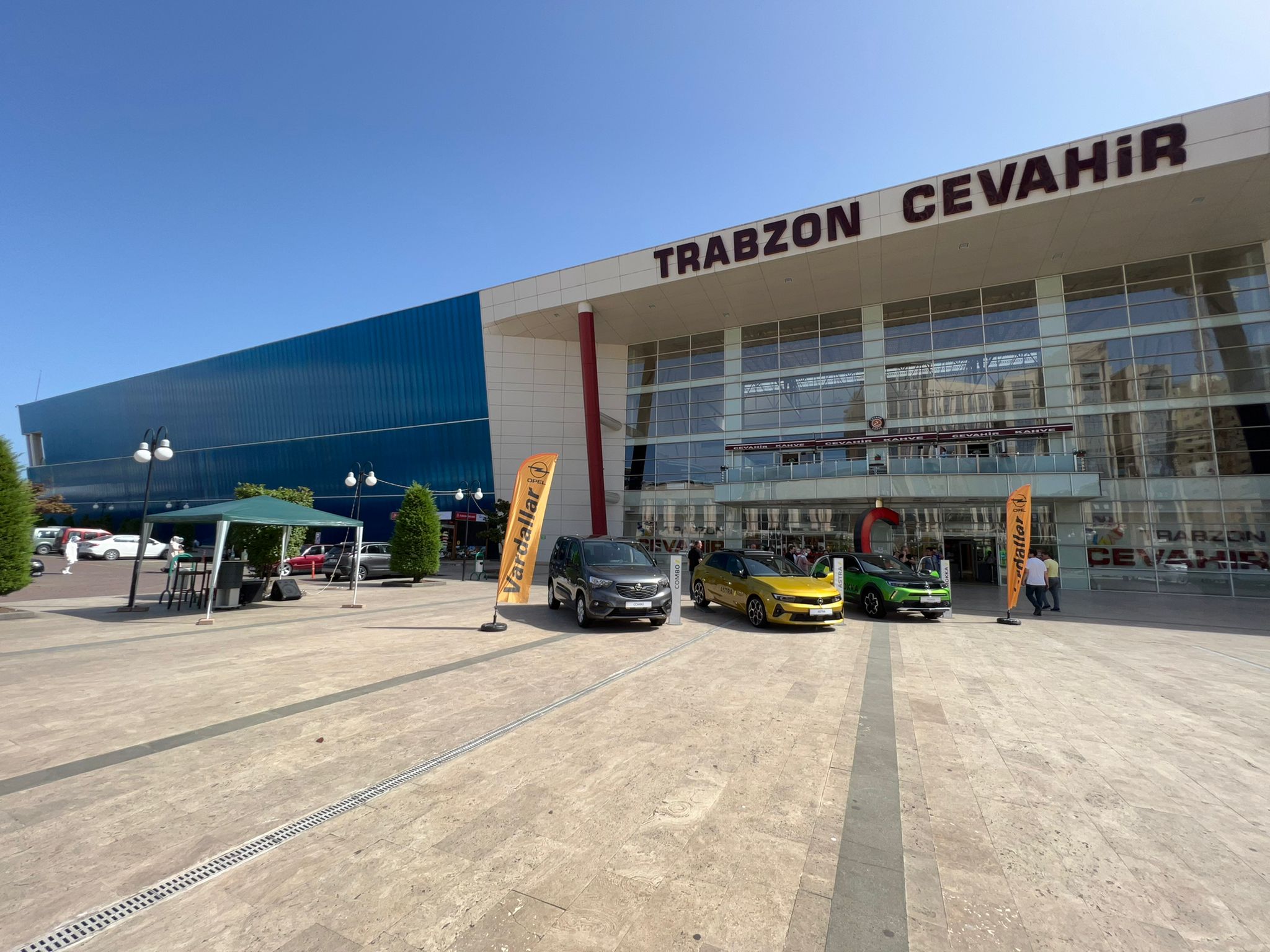 Trabzon’da Vardallar Otomotiv 3 yeni aracını tanıttı (6)