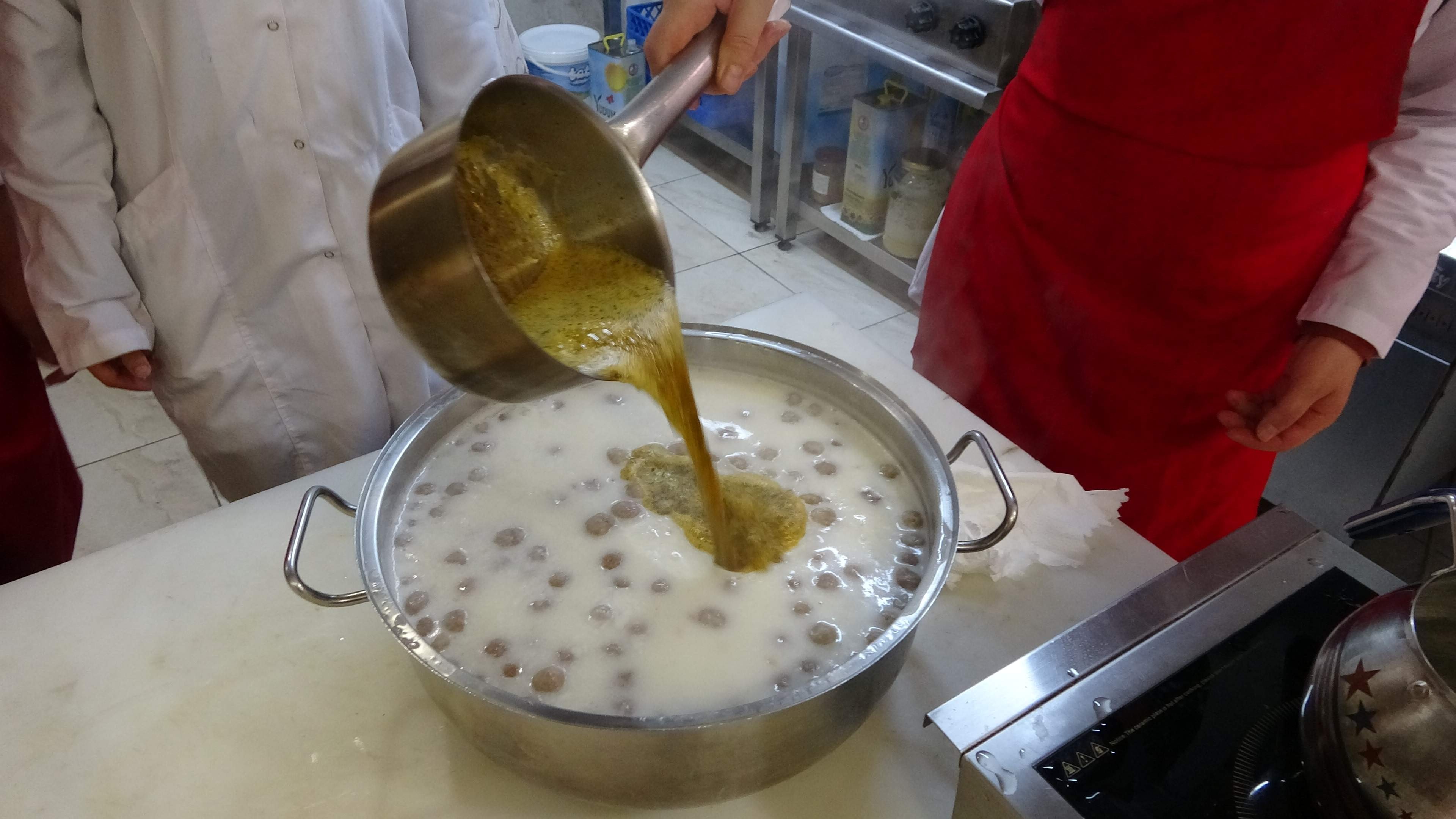 Trabzon'da üniversite mezunlarından aşçılık kursuna yoğun ilgi