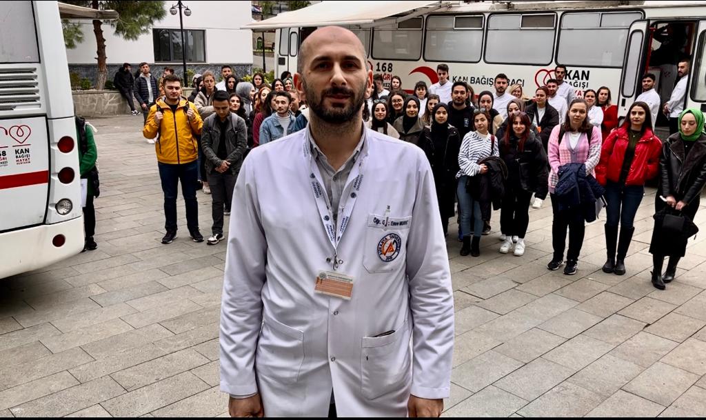 Avrasya Üniversitesi öğrencileri kan bağışı konusunda farkındalık yarattı