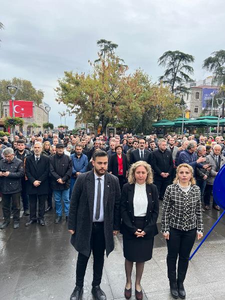 CHP Trabzon'dan 10 kasım töreni
