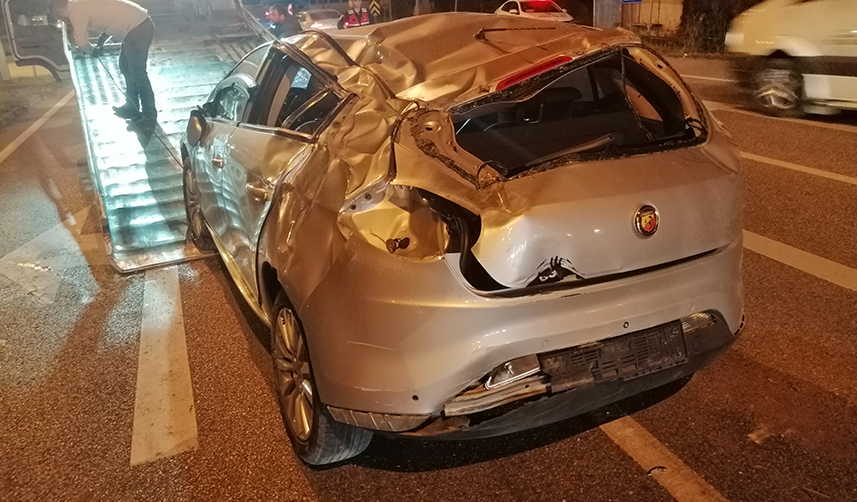 Samsun'da otomobilin devrilmesi sonucu 3 kişi yaralandı