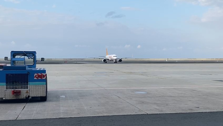 Gürcistan'a inemeyen uçak Rize'ye indi